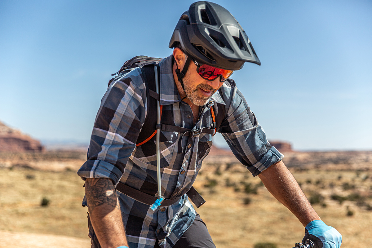 Specialized Ambush 2 helmet (ventilation riding in Moab)